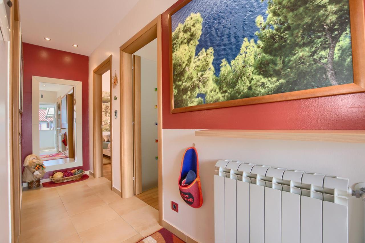 Tomisha Apartment Pjescana Uvala Luaran gambar
