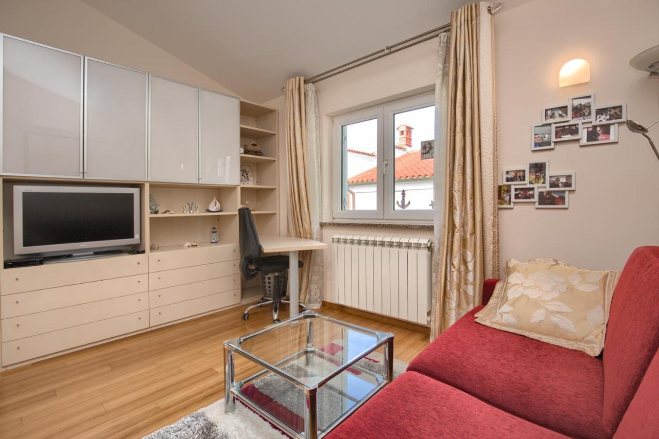 Tomisha Apartment Pjescana Uvala Luaran gambar