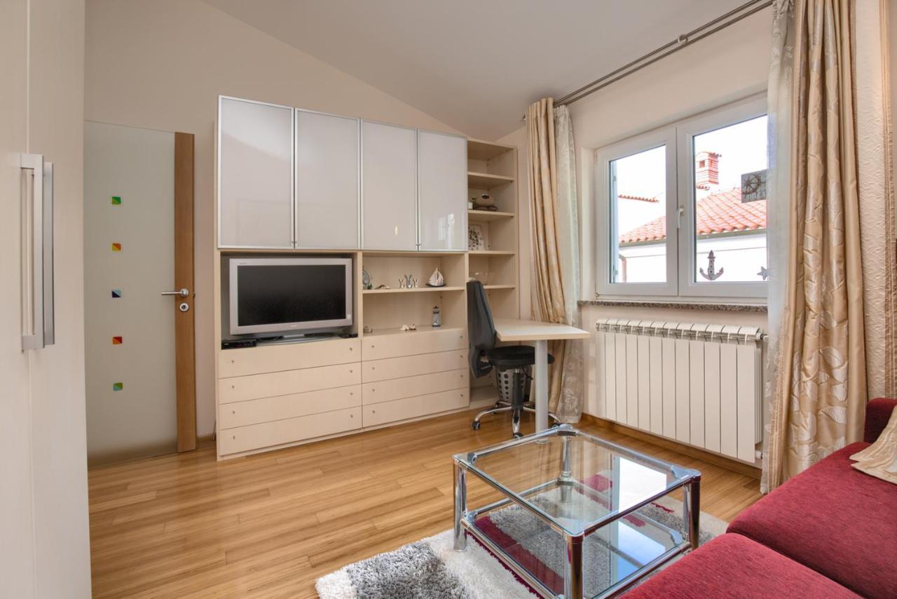 Tomisha Apartment Pjescana Uvala Luaran gambar
